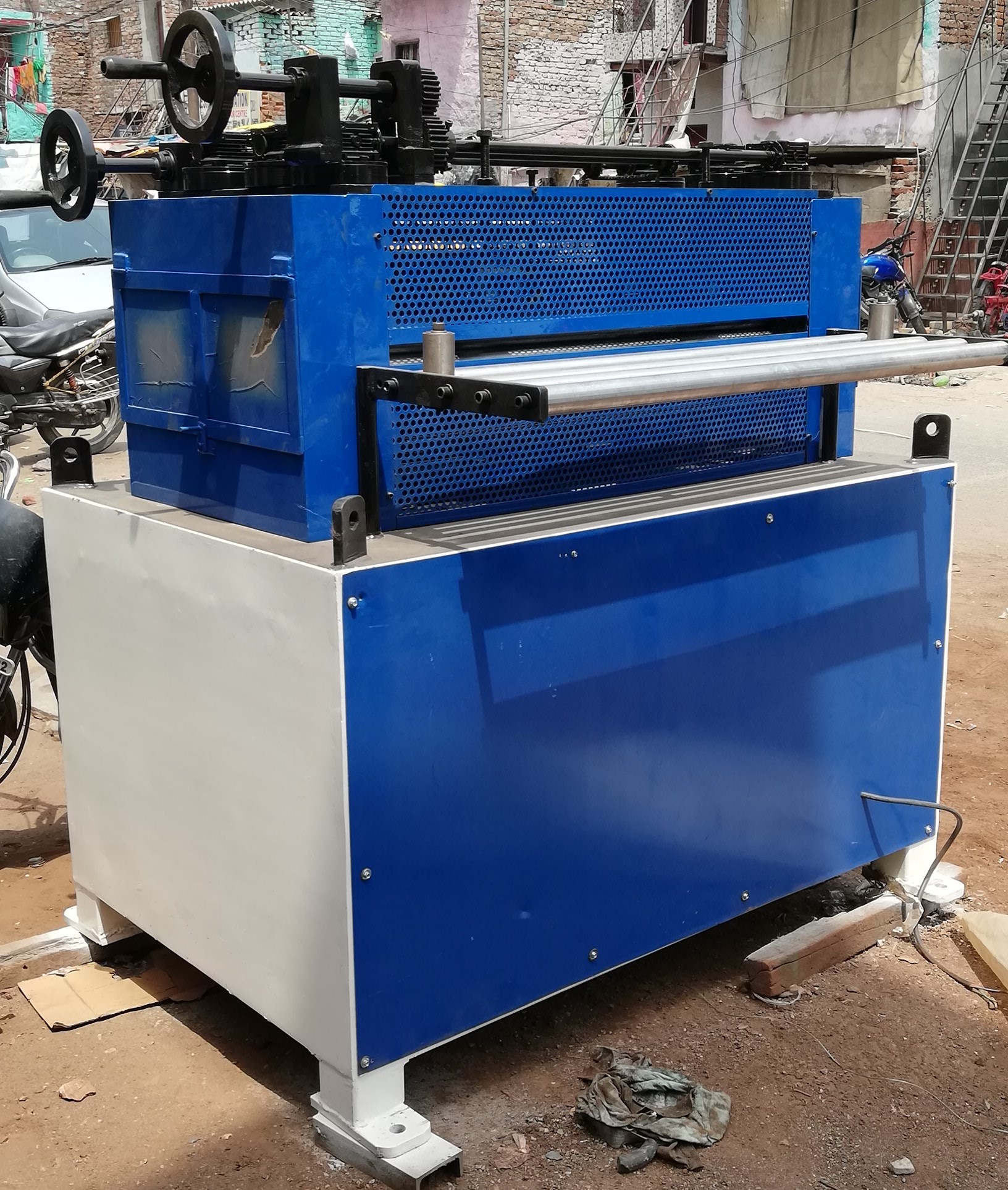 Straightener Machines Manufacturer in Goa